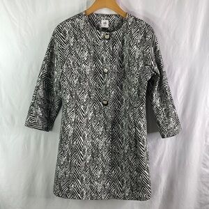 Cabi, black and white batik print knit jacket long